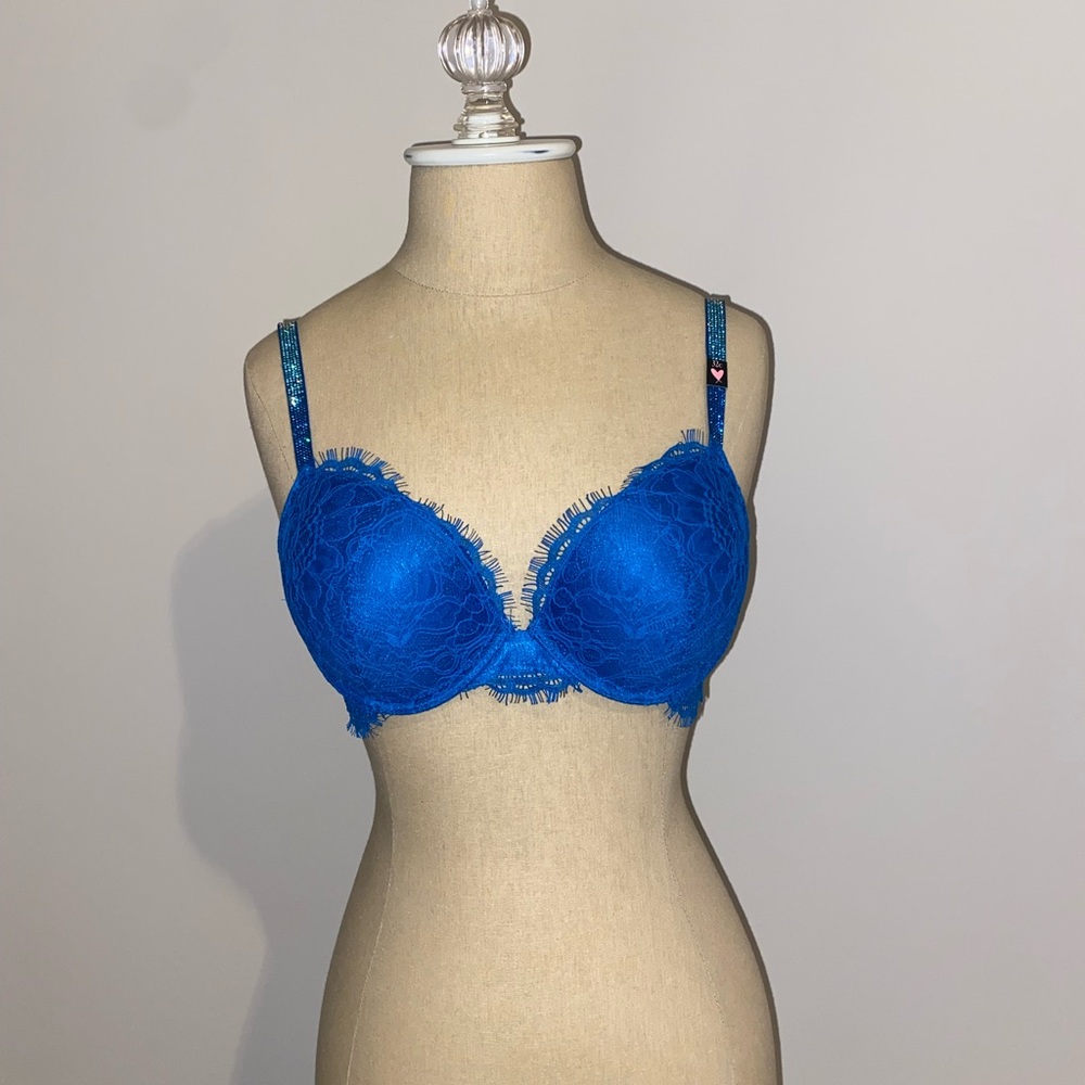 Victoria’s Secret bra